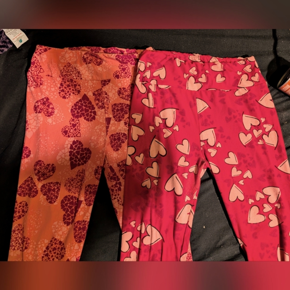 Set Of 2:LuLaRoe Women's Red and Pink Valentine's Leggings